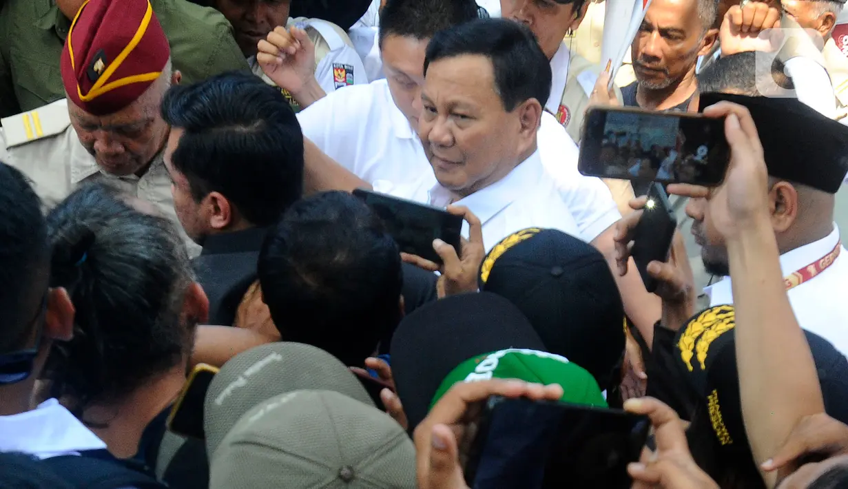 Serta anggota DPR RI Dapil Kota Bogor dan Cianjur serta Endang Tohari, dan Anggota DPRD Jawa Barat, dan delapan DPRD Kota Bogor. (merdeka.com/Arie Basuki)