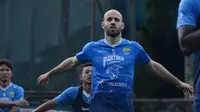 Menyukai Cuaca Bandung, Gelandang Anyar Persib Langsung Nyaman
