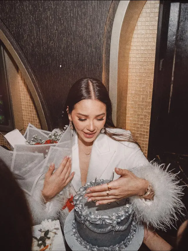 Alyssa Daguise di perayaan ulang tahunnya ke-25. (Foto: Instagram/alyssadaguise)