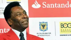 Legenda sepakbola Brasil, Pele saat menghadiri even dimana dia dinobatkan sebagai "Guest of Honor" dan "Ambassador of Sports", di Bogota, 16 Januari 2010. AFP PHOTO / Guillermo Legaria 