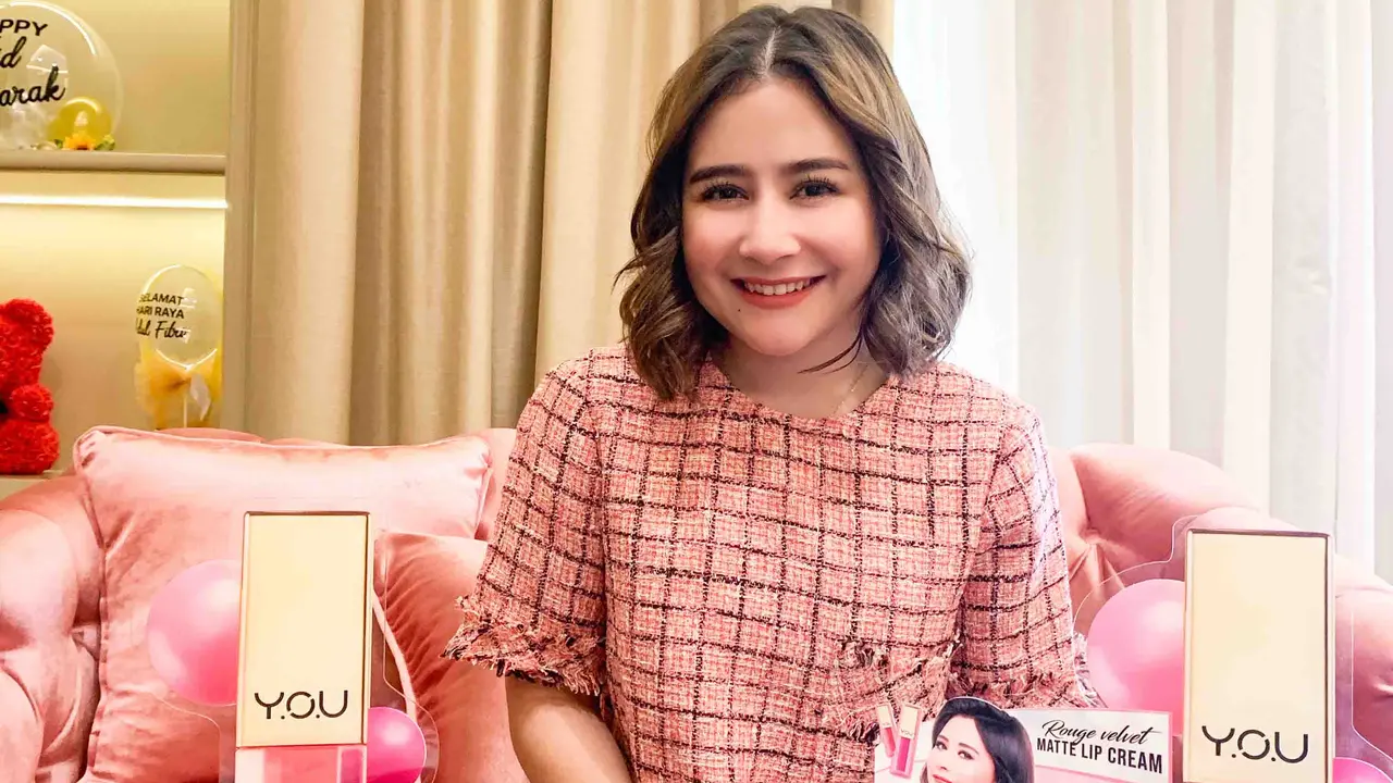 Prilly Latuconsina Punya Dua Lip Cream Favorit untuk Bisa Tampil Percaya Diri