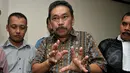 Bupati Tapanuli Tengah non-aktif, Bonaran Situmeang memberikan keterangan pers usai sidang vonis di Pengadilan Tipikor, Jakarta, Senin (11/5/2015). Bonaran terbukti menyuap Akil Mochtar pada pilkada kabupaten Tapteng 2011 (Liputan6.com/Yoppy Renato)