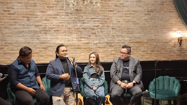 Tiga solis negeri Jiran