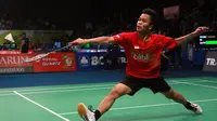 Tunggal putra Indonesia  Anthony Sinisuka Ginting meraih tiket perempat final BCA Indonesia Open Superseries Premier 2015 (Humas PP PBSI)