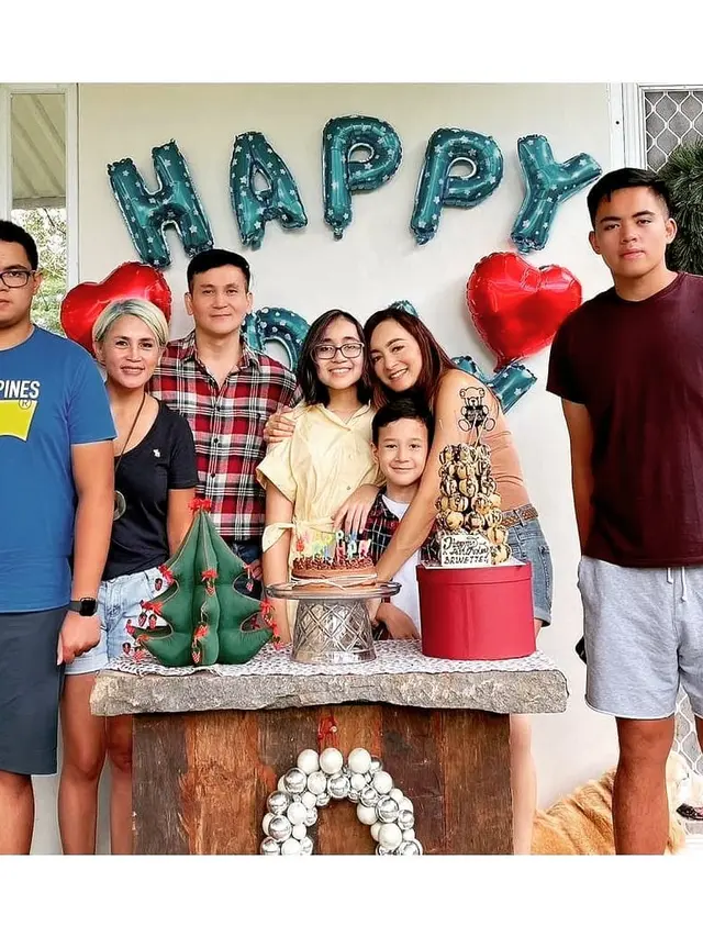 6 Potret Kompak Seleb dalam Ulang Tahun Anak Meski Sudah Berpisah
