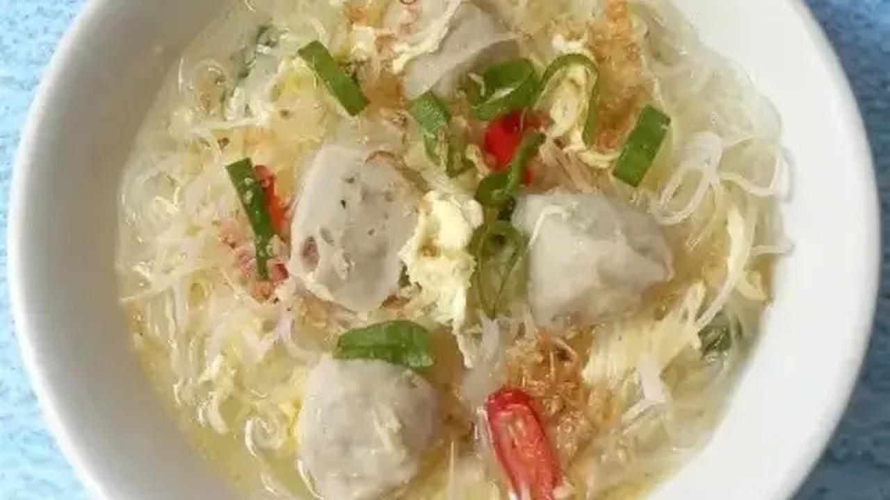 Resep Bihun Kuah Telur Bakso, Sajian Sederhana yang Lezat