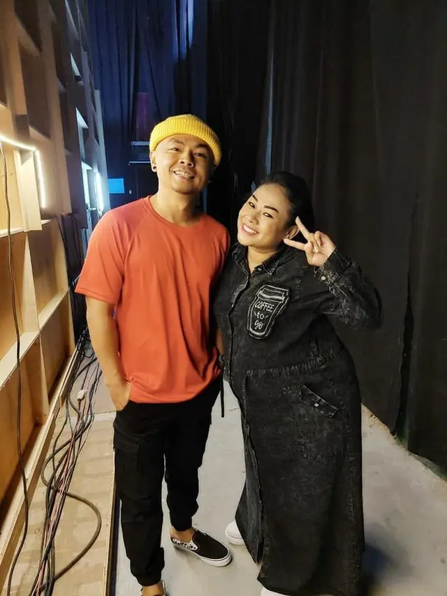 Kian Terkenal, Ini 6 Potret Kompak Tante Lala dan Para Selebriti Tanah Air