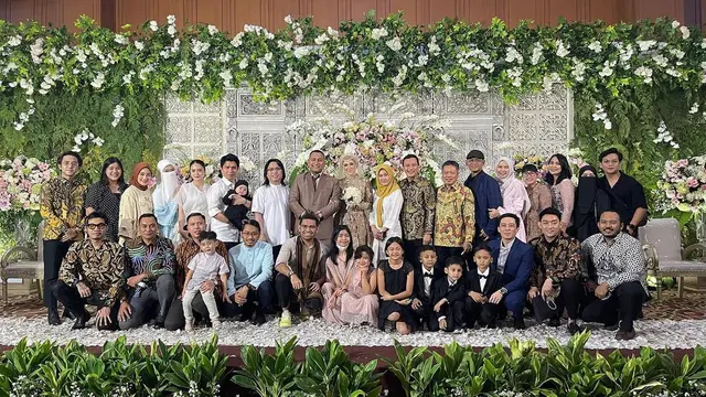 Said Bajuri dan Sarah Yahya resmi menikah (Foto: Instagram @dedi_suherman)