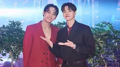 Song Kang dan Mingyu Seventeen diketahui bertemu saat keduanya menjadi tamu undangan dalam acara merek perhiasan mewah, Cartier. Dua artis Korea ini masih menunjukkan keakraban setelah sama-sama menjadi MC acara musik 'Inkigayo' pada 2018 lalu bersama dengan Jung Chae Yeon. (Liputan6.com/IG/@min9yu_k)