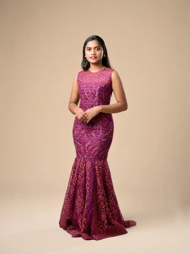 Maxi Dress Batik Brokat