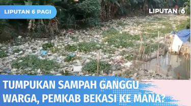 Pengelolaan sampah di Kabupaten Bekasi, Jawa Barat, kacau-balau. Sampah sepanjang puluhan meter yang menumpuk di Kali Cikarang sejak lama dan mengganggu warga, hingga kini tak kunjung dibersihkan.