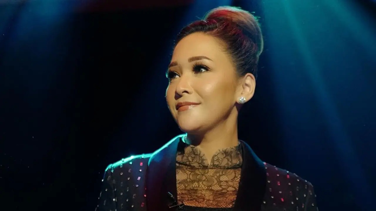Inspirasi Gaya Rambut Maia Estianty