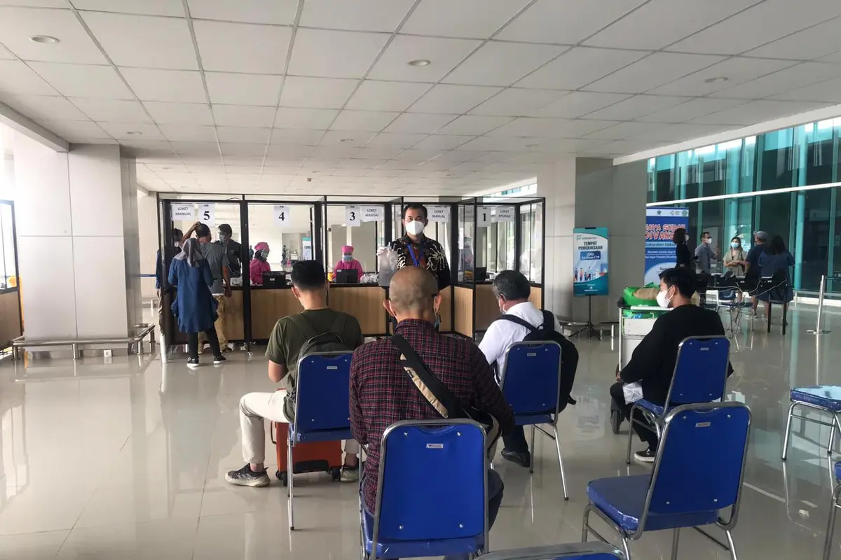 Situasi layanan GeNose C-19 di Bandara Juanda Surabaya pada Kamis 1 April 2021