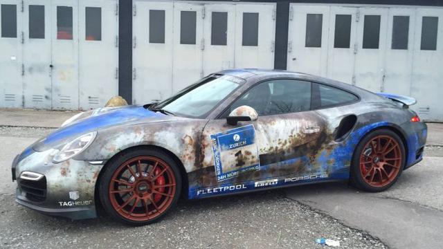 Tampil Jadul, Bodi Porsche 911 Dibuat Penuh Karat