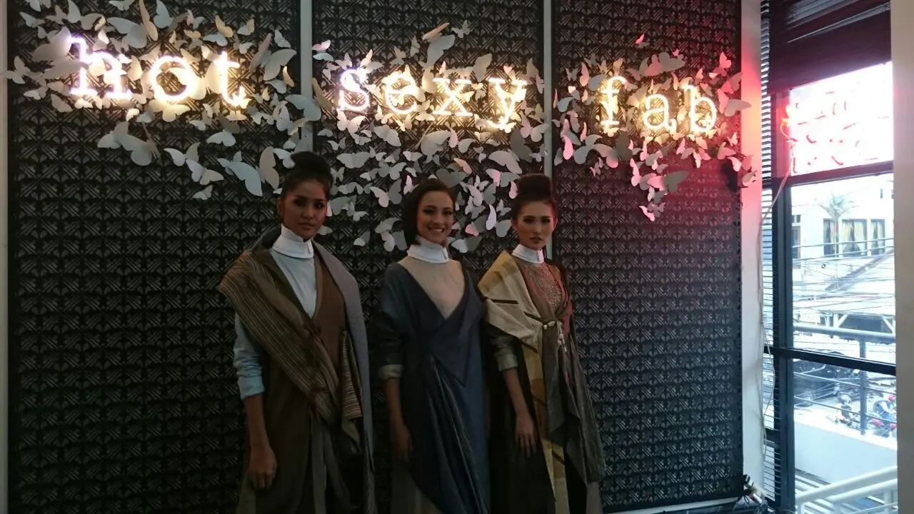 Koleksi desainer lokal di Fashion First Jakarta