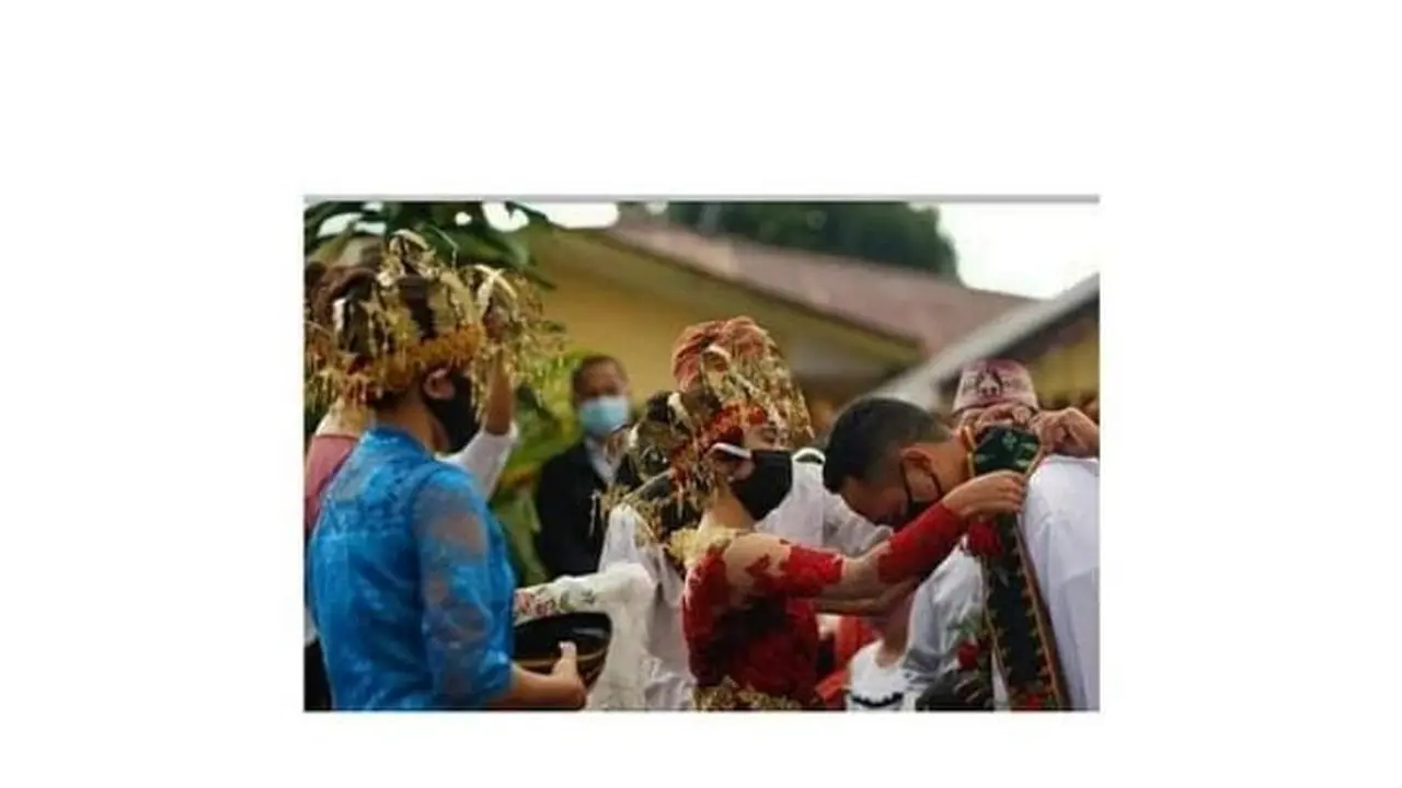 Ritual adat Manggarai Tiba Meka atau Penjemputan Tamu (Liputan6.com/Mentari)