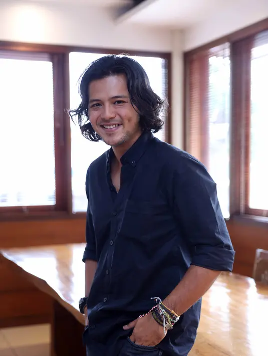 Raymon Y Tungka sukses menurunkan beratnya. Sekitar dua bulan ia menjalani program hidup sehat, bobot suami dari Qori Sandioriva itu turun. Meski beberapa kali ia juga merasakan kangen dengan makanan kesukannya. (Nurwahyunan/Bintang.com)