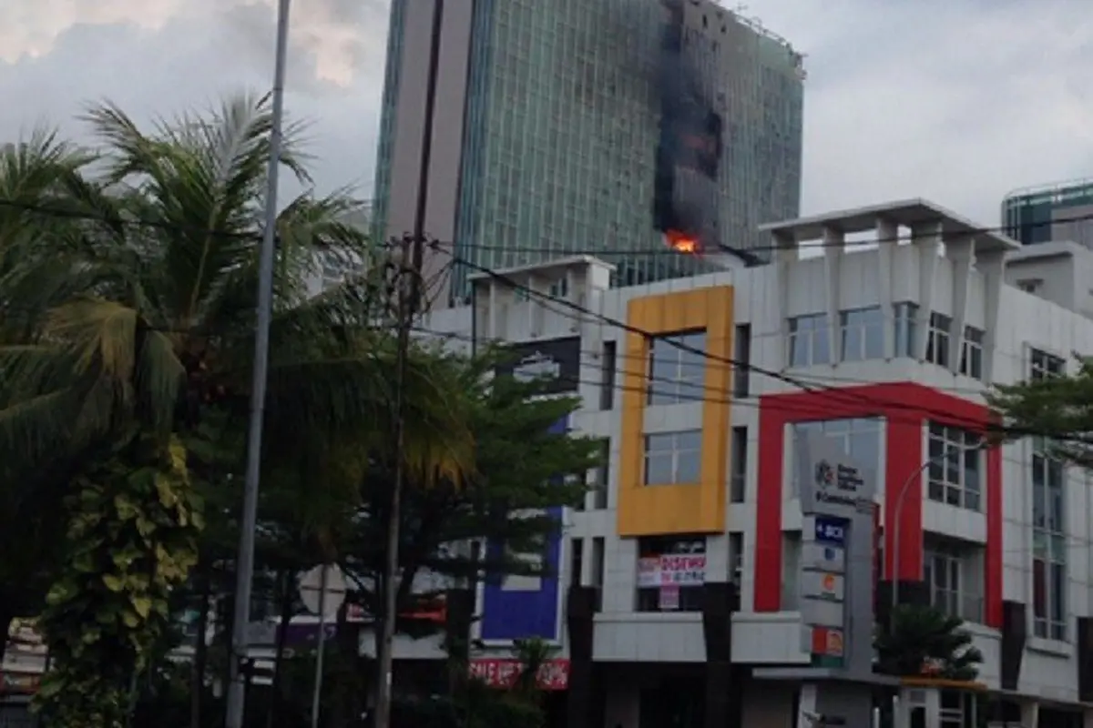 Kebakaran Hotel Swiss Bel Kelapa gading