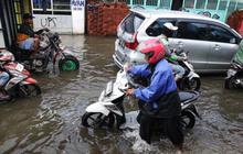 Update Banjir Jakarta: 18 RT Masih Terendam, Air Capai Hampir 1 Meter