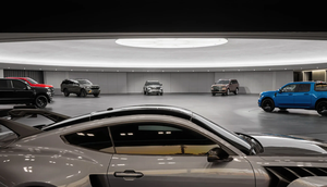 Ford tetap menjaga privasi tim desain dengan menambahkan pola oval kecil pada kaca studio (fromtheroad.ford.com)