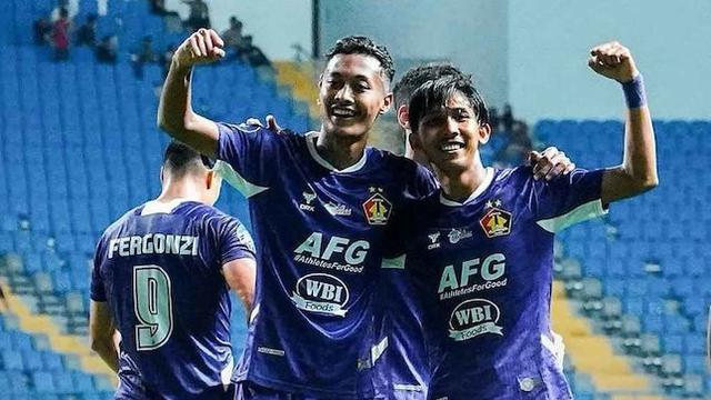 Skuad Persik Kediri merayakan gol Rifqi Ray Farandi ke gawang Borneo FC (c) Dok. Persik Kediri