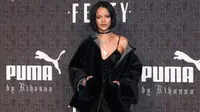 Rihanna Kembali Luncurkan Koleksi Busana dan Sepatu Sporty