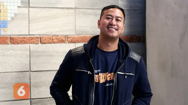 [Bintang] Pandji Pragiwaksono