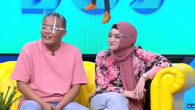 Sule - Nathalie Holscher (Foto: YouTube)