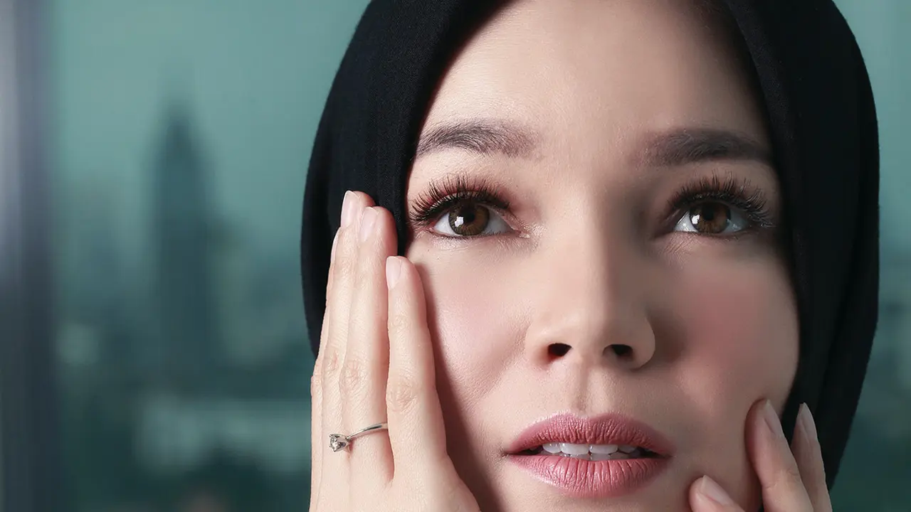 [Bintang] A3 Eksklusif Dewi Sandra