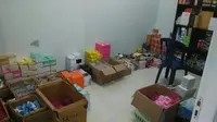 45 dus besar berisi 4.559 kotak besar dan 4.534 kotak kecil berisi beragam obat ilegal disita Polda Kalimantan Barat (Istimewa)