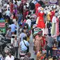 China telah memiliki penduduk terbanyak di dunia sejak setidaknya 1950, tahun ketika pencatatan data populasi PBB dimulai. (Photo by Satish BABU / AFP)