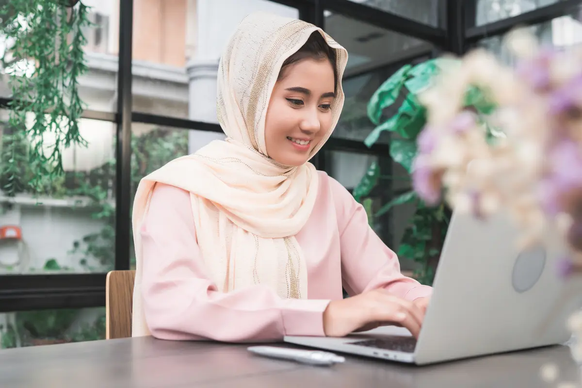 Ilustrasi Islami, muslimah, belajar, hadis