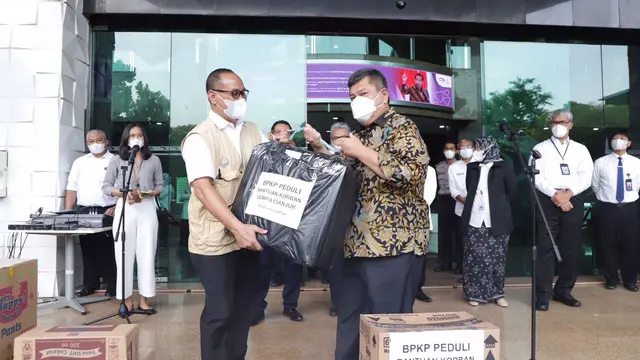 BPKP kirim 3.261 paket bantuan untuk korban gempa Cianjur. Pelepasan tim dilakukan oleh Kepala BPKP Muhammad Yusuf Ateh. (Dok BPKP)