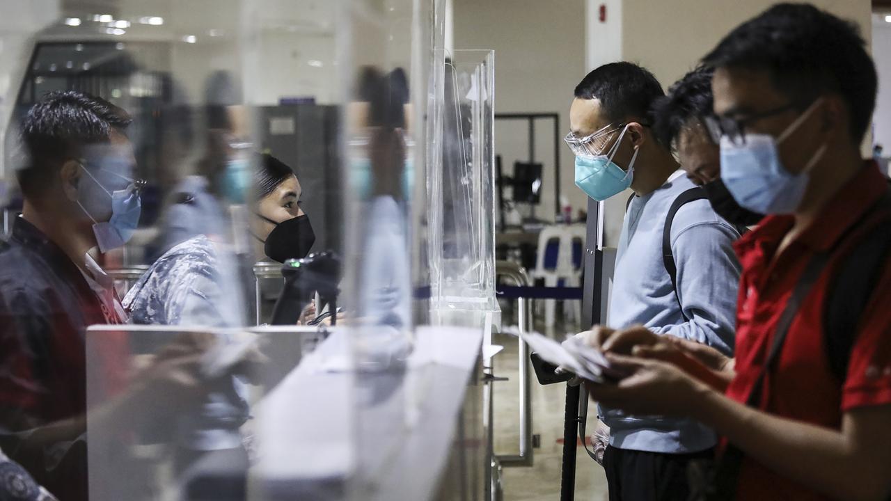 FOTO: Filipina Sambut Kembali Wisatawan Asing