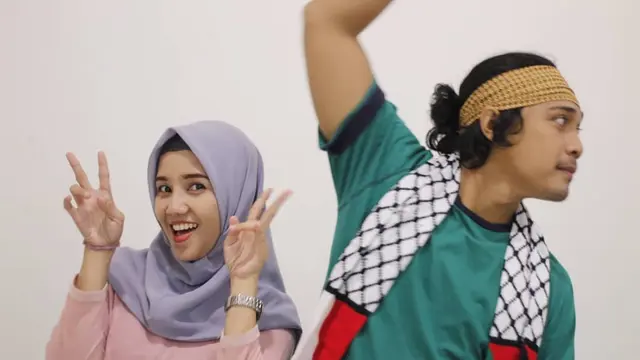 6 Potret Kebersamaan Wawan 'Klantink' dan Istri, Selalu Romantis