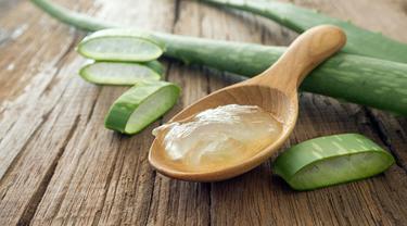 Cara Meluruskan Rambut Keriting Dengan Cepat Secara Alami Tanpa