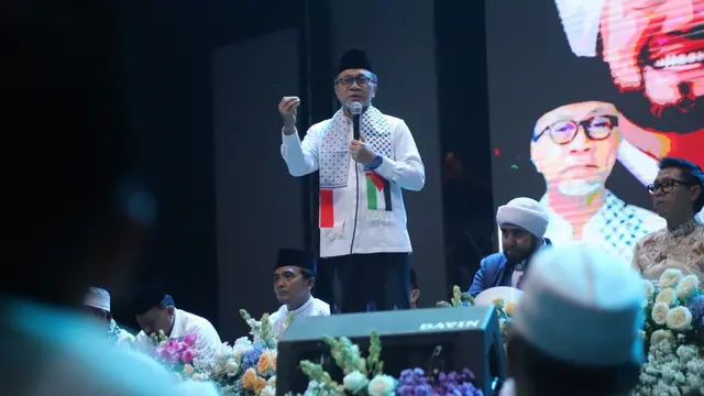 PAN Bersholawat Bareng Gibran, Zulhas Ajak Doa untuk Palestina dan Pemilu Damai