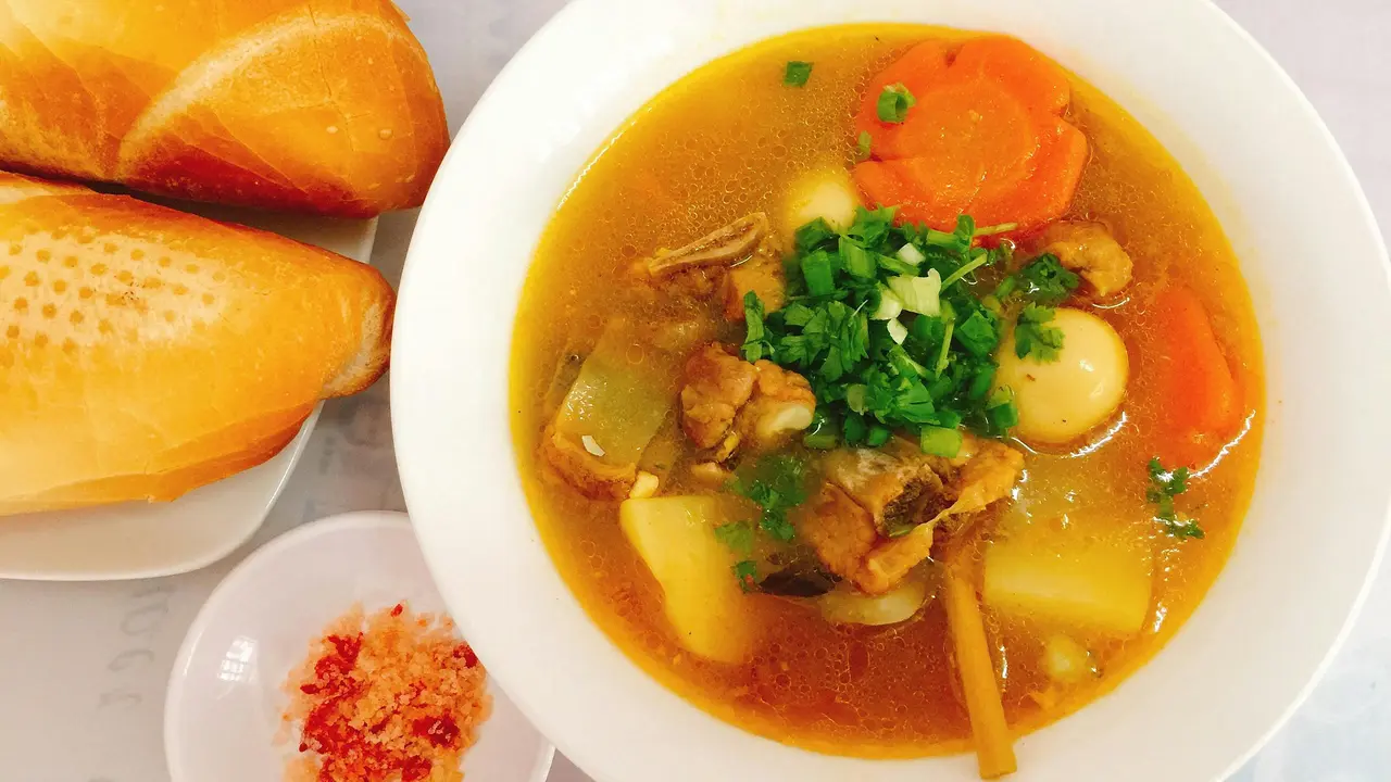 Trik Cerdas Kurangi Lemak dalam Sup Daging agar Anak Tetap Sehat dan Lahap