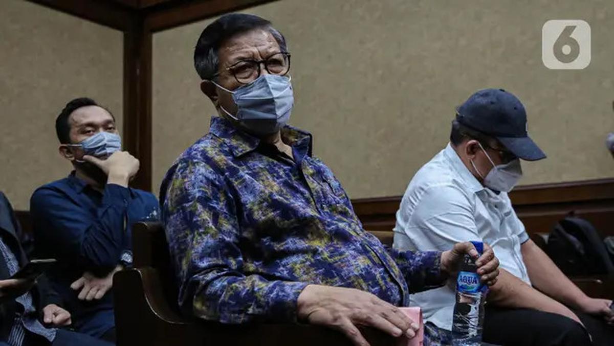 Tiga Hakim Tersangka Suap Vonis Bebas Ronald Tannur Jalani Sidang Pembacaan Dakwaan