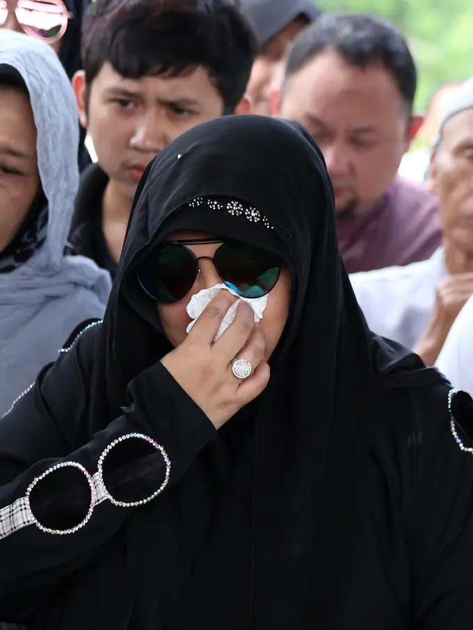 [Bintang] Rina Gunawan