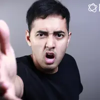 Saat dijumpai di kantor redaksi Bintang.com kawasan Gondangdia, Menteng, Jakarta Pusat beberapa waktu lalu, Kemal Palevi mengungkap keinginannya untuk berkiprah di belakang layar. (Febio Hernanto/Bintang.com)