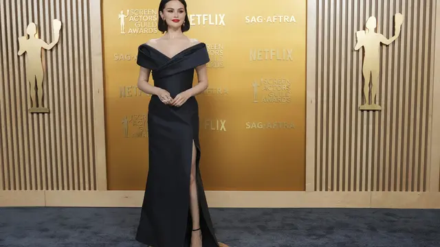 Selena Gomez dalam SAG Awards 2025. (Jordan Strauss/Invision/AP)