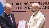 Putin Dapat Hadiah Buku Klasik dari PM India