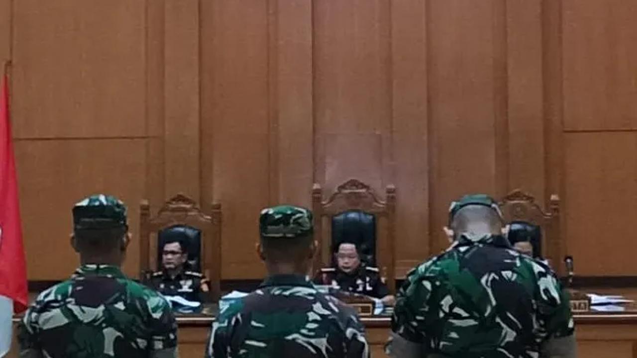 Praka RM Cs diyakini terbukti melanggar pasal Pasal 340 KUHP Jo Pasal 50 ayat 1 ke 1 KUHP dan Pasal 328 KUHP Jo Pasal 55 ayat 1 ke 1.