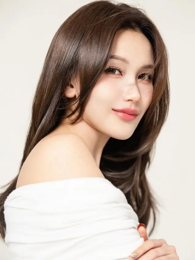 Bak Warlok di Korea, Gaya Pemotretan Ayu Ting Ting dan Bilqis Curi Atensi