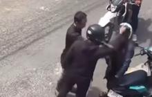 Heboh Video Kurir Paket di Parepare Dianiaya Pengendara Motor, Polisi: Pelaku sudah Ditangkap