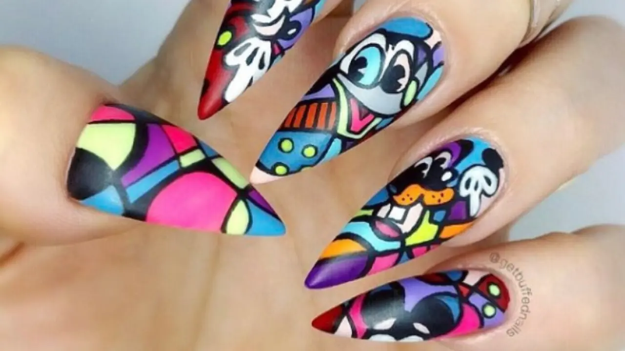 Pecinta Disney, Pasti Suka dengan 5 Nail Art Ini