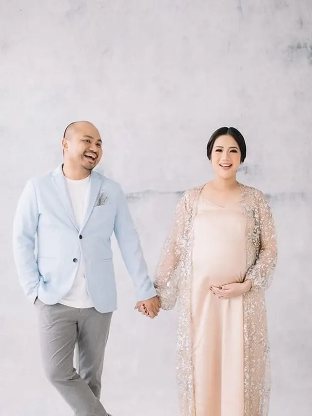 Momen Maternity Shoot Tistha Nurma dan Afif Kalla