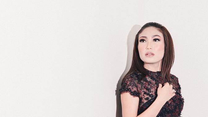 Harapan Ayu Dewi di Usianya yang ke-31 Tahun - Celeb 