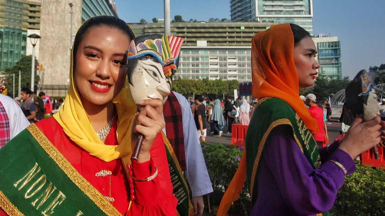 FOTO:  Lenggang  Jakarta  Abang None 2025 di CFD